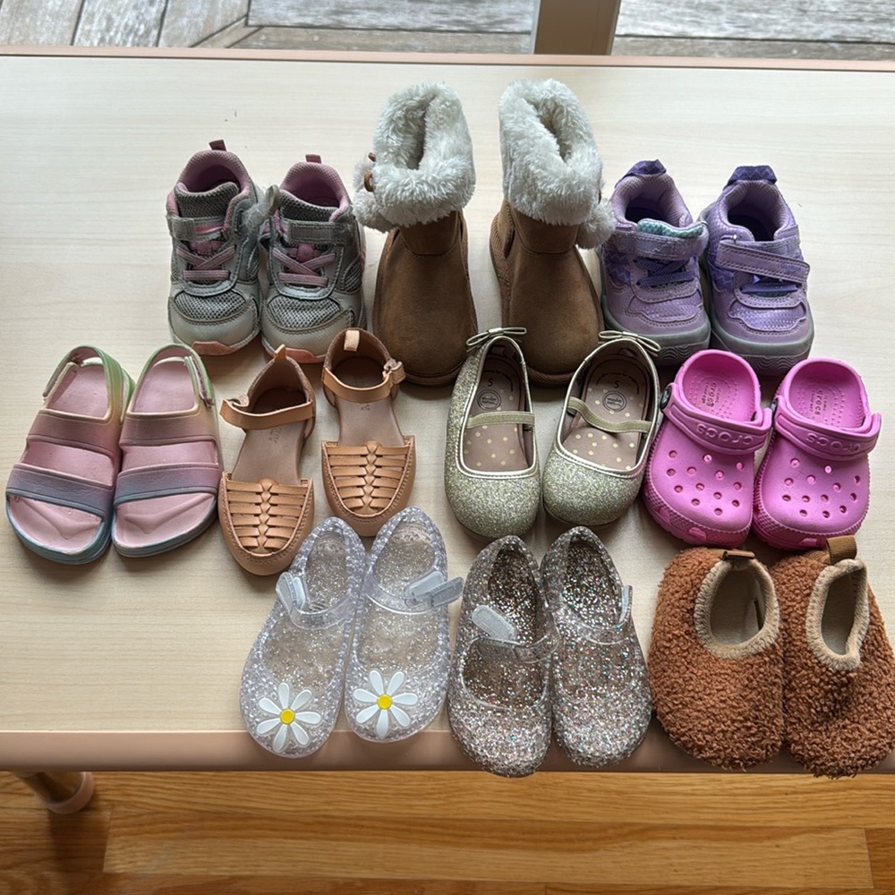 lot of 5-5.5T shoes